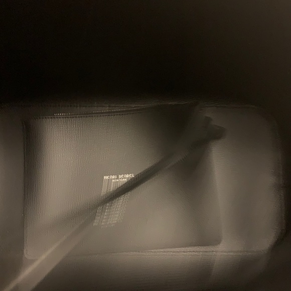 ❌SOLD ❌Henri bendel tote - Picture 4 of 4